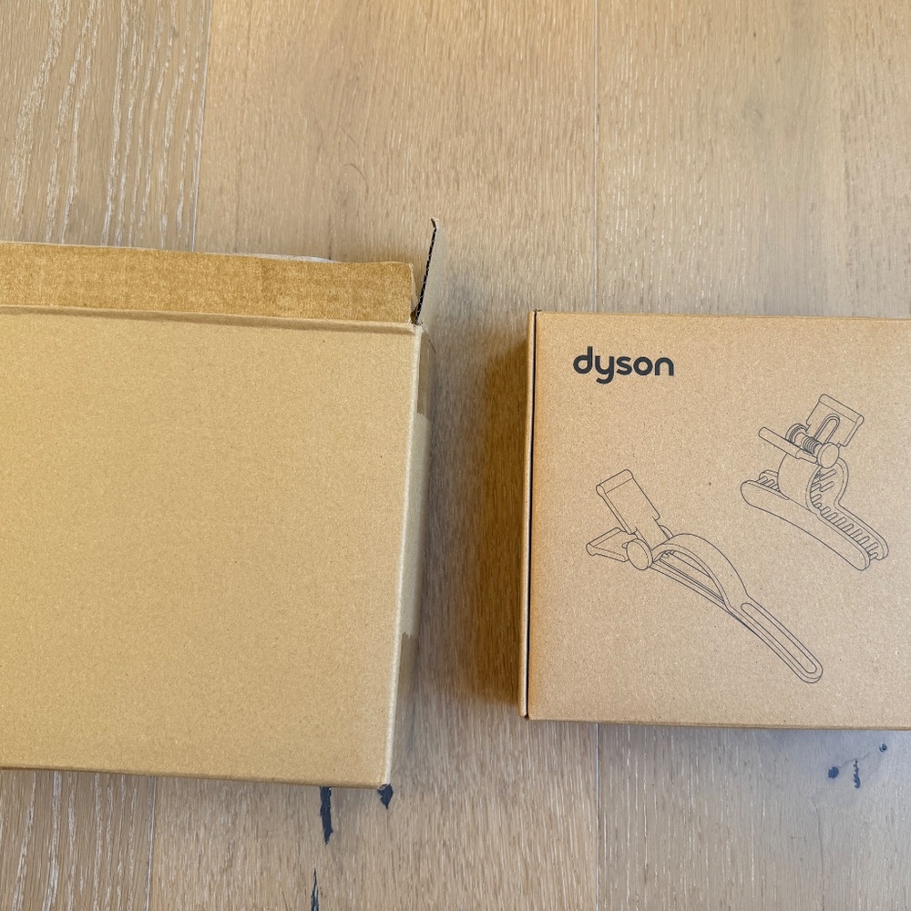 Dyson Original Hair Clips NIB - Picture 6 of 7